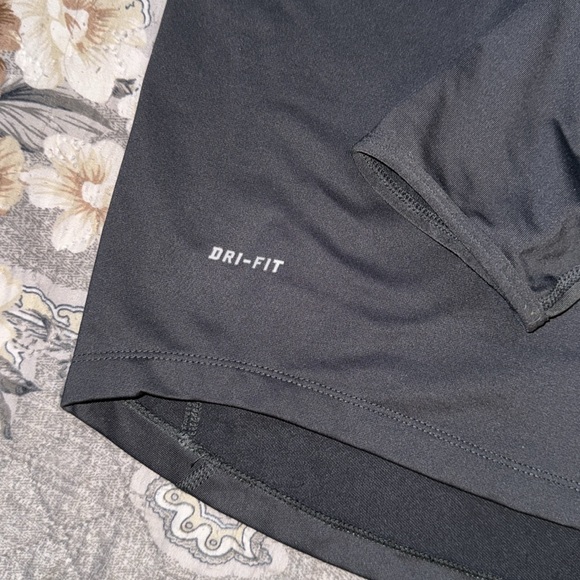 NIKE QUARTER ZIP GREY/ORANGE SWEATER - Picture 2 of 7